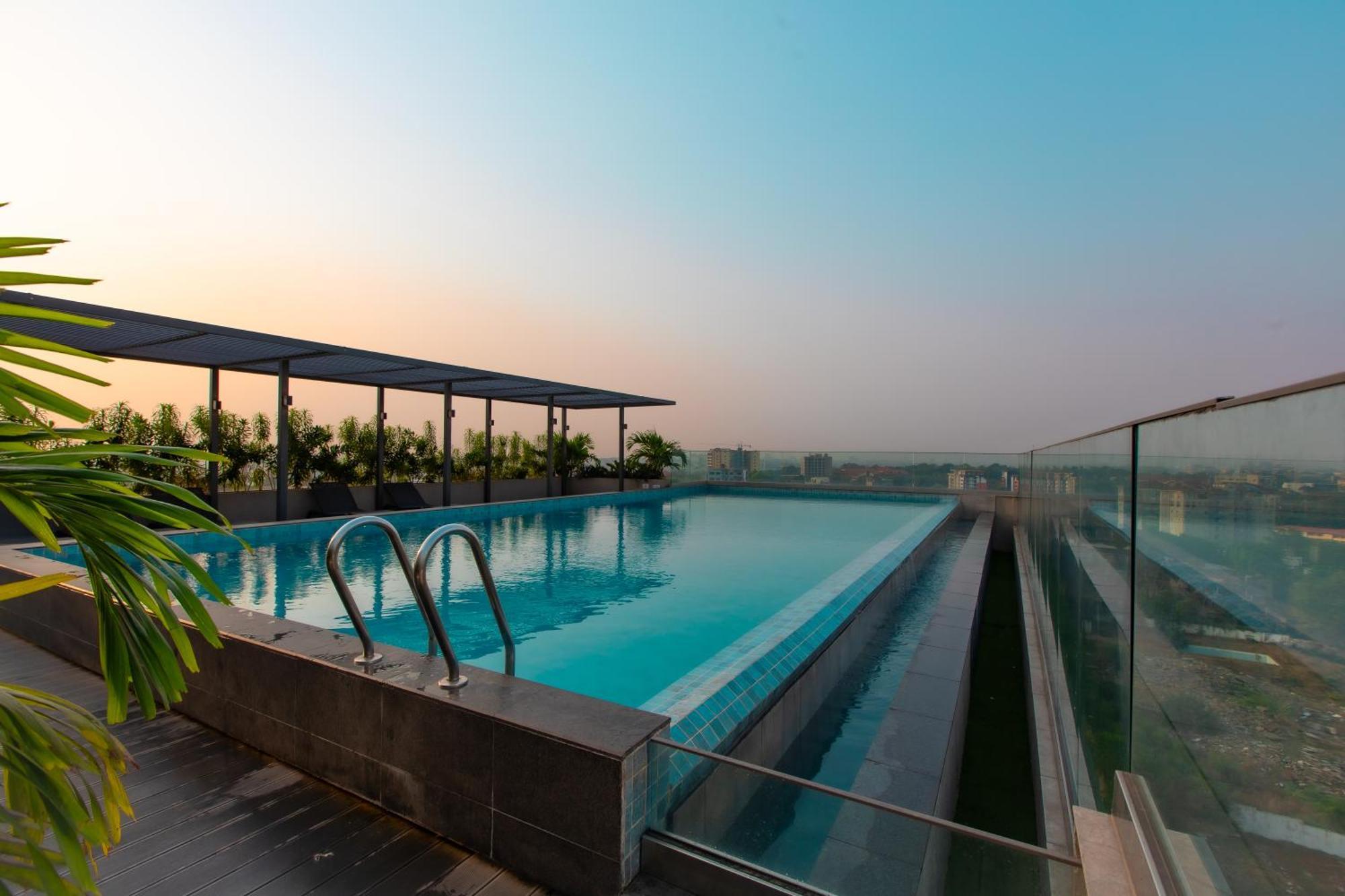 7 Minutes From The Airport - Chic Studio Accra Ngoại thất bức ảnh
