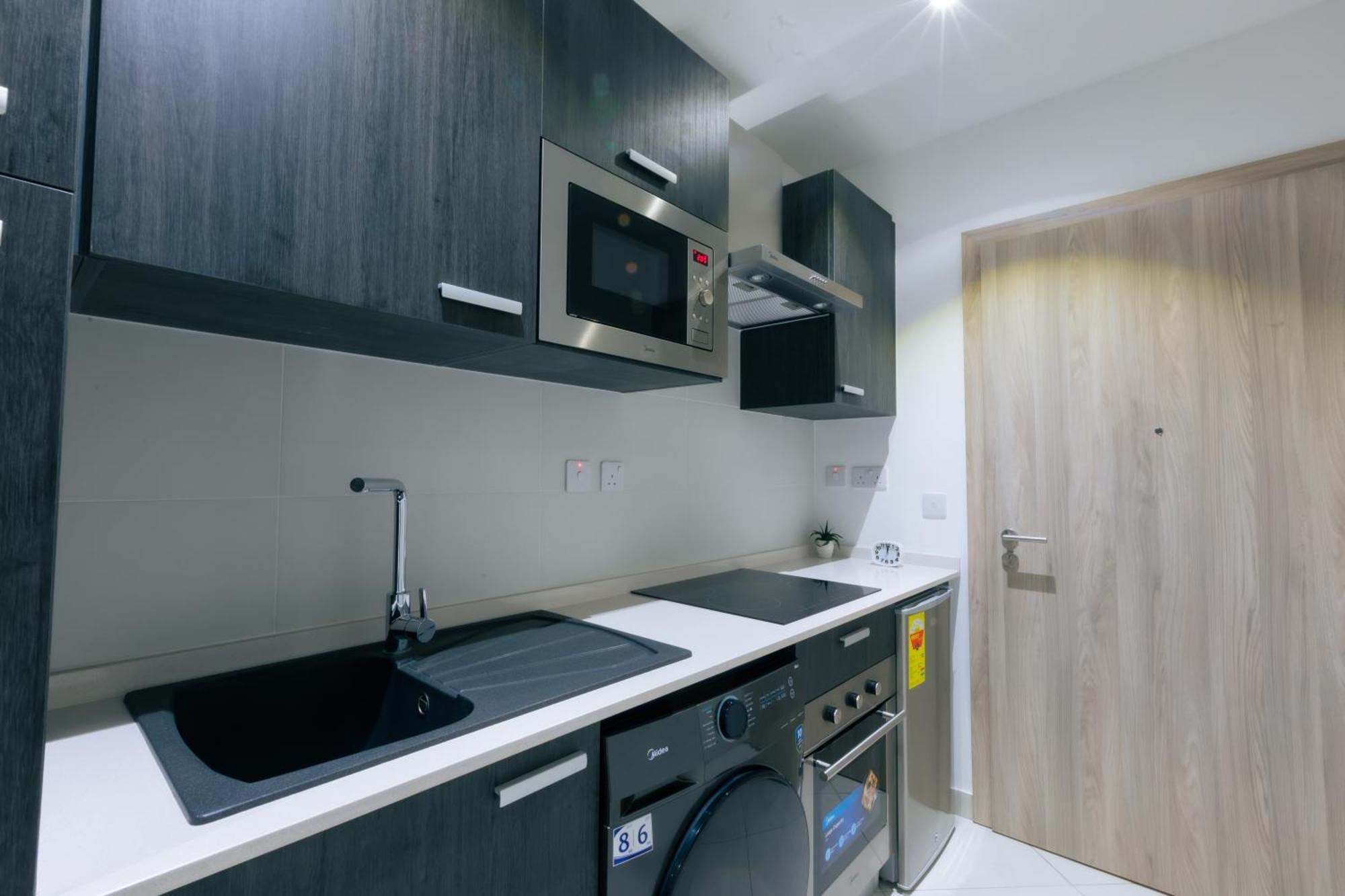 7 Minutes From The Airport - Chic Studio Accra Ngoại thất bức ảnh