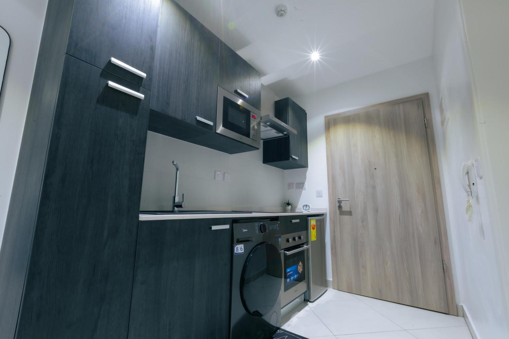 7 Minutes From The Airport - Chic Studio Accra Ngoại thất bức ảnh