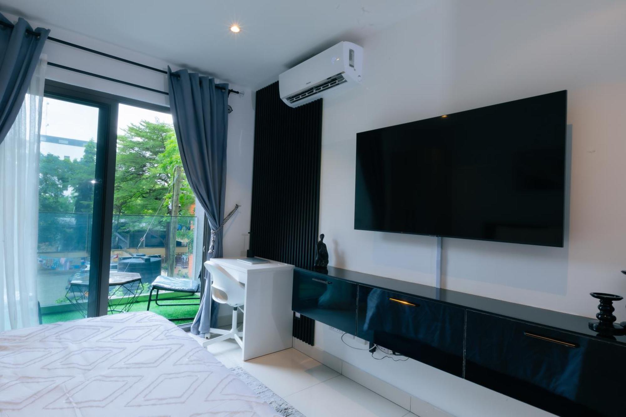 7 Minutes From The Airport - Chic Studio Accra Ngoại thất bức ảnh